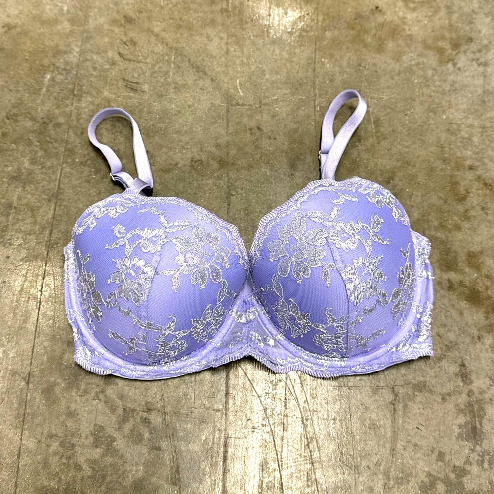 Beautiful Victoria’s Secret bra